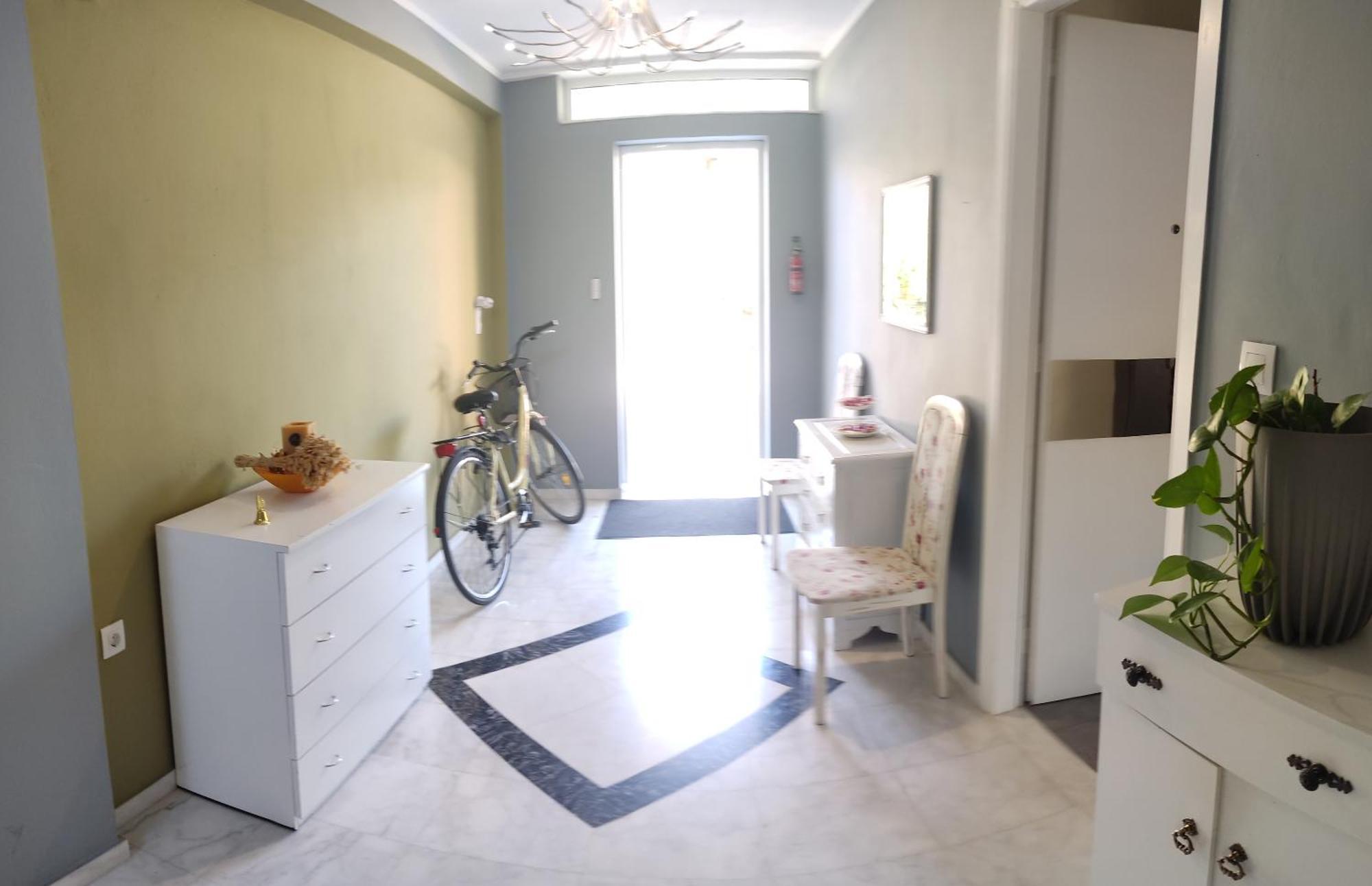 Vasilikis Apartment Kalamata Exteriör bild