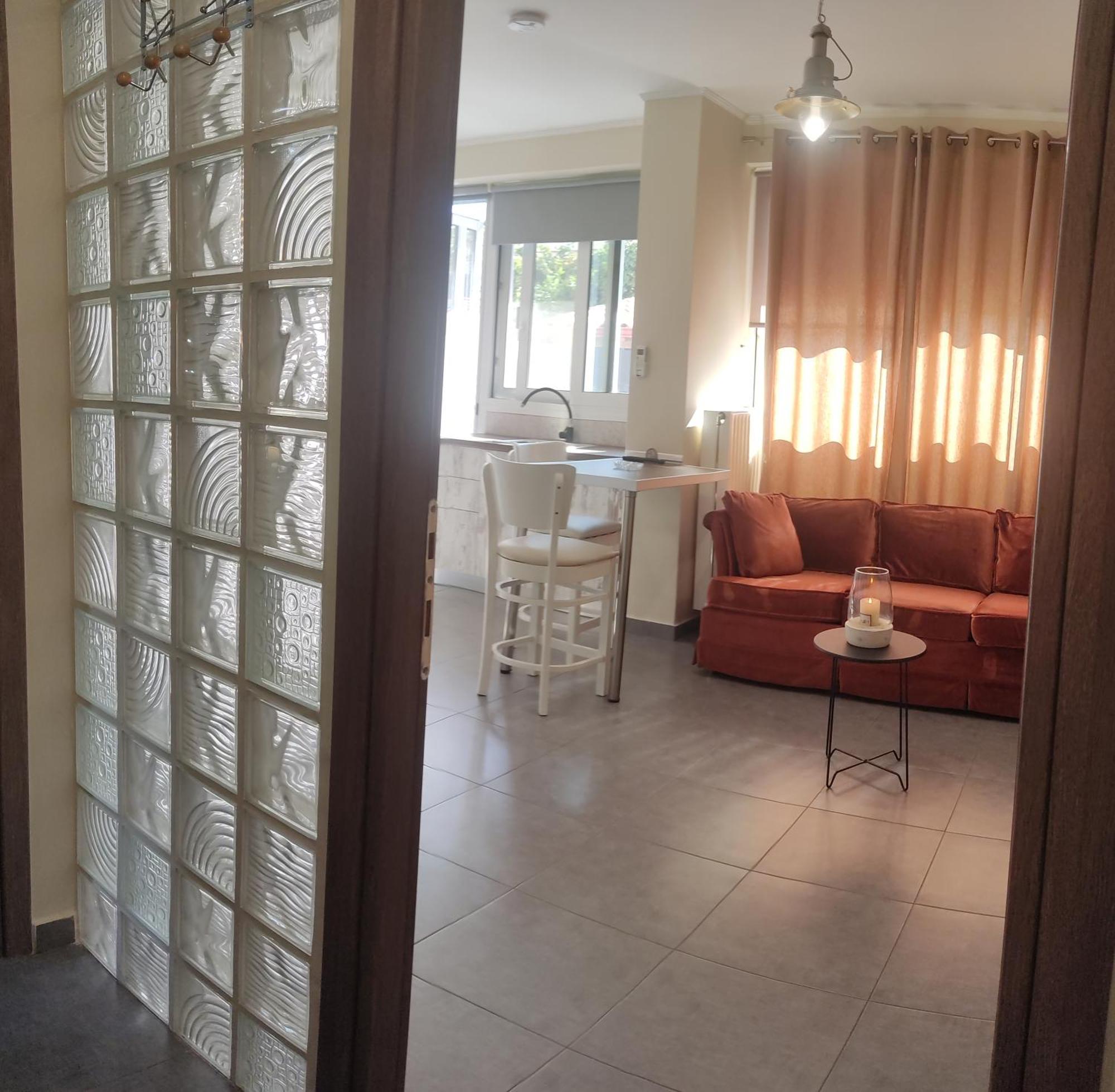 Vasilikis Apartment Kalamata Exteriör bild